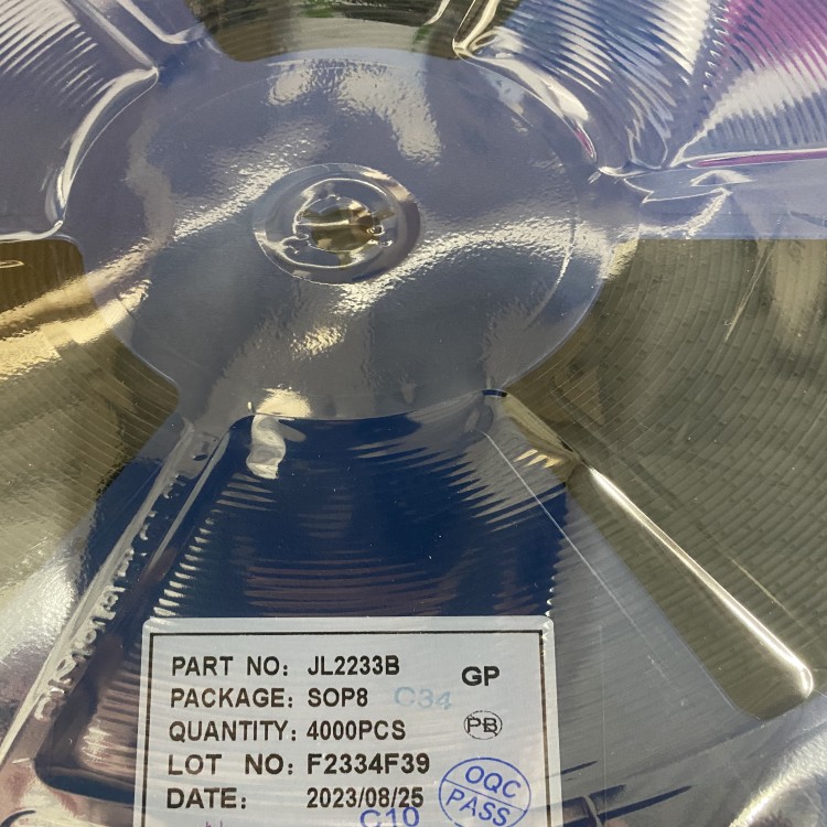 中山市芯界乐为电子工作室 JL2233B 是一款集成电平转换功能的 LDO，具有 OCP 短路保护