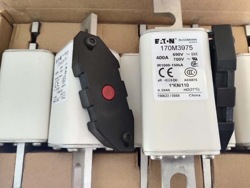 泉州中福灿宏电子科技有限公司 Bussmann熔断器NGT-1-1000V/100A-C NGT-1-1000V/125A-C